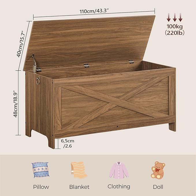 43.3" Toy Chest, Sturdy Entryway Storage Chest with Safety Hinges, Retro Toy Box, Wooden Look Accent Furniture for Living Room, Bedroom, Honey Brown SCOR48501