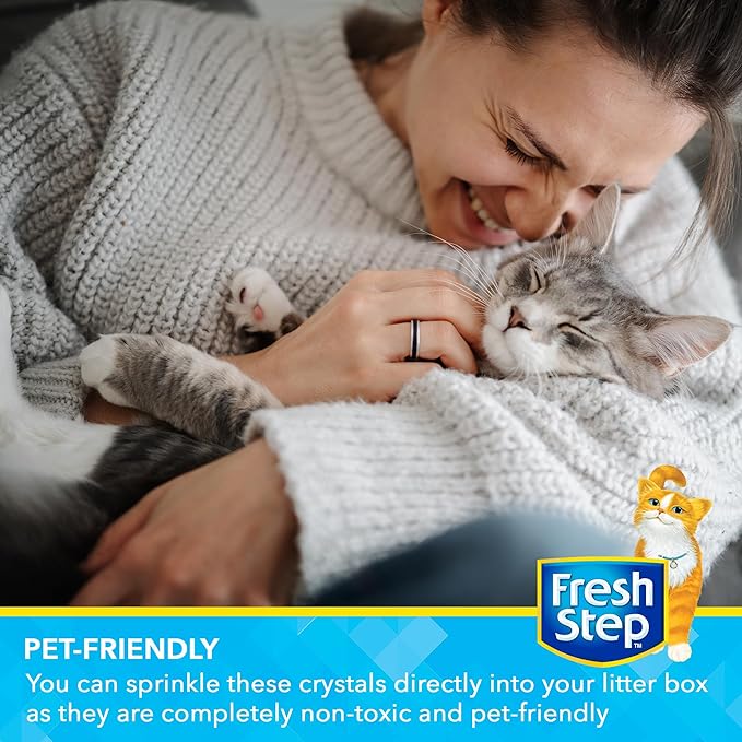 Fresh Step Cat Litter Crystals in Sweet Blossom Scent - Cat Litter Box Deodorizer - Combats Odors and Neutralizes Smells to Keep Your Home Clean, 15 Ounce