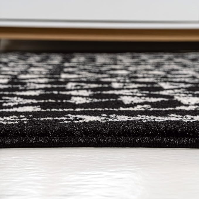 JONATHAN Y Ziri Moroccan Geometric Black/Cream Indoor Area Rug, 3x5, Bohemian, Scandinavian, Easy-Cleaning for Living Room, Bedroom, Kitchen, Pet Friendly, Non-Shedding (MOH210C-3)