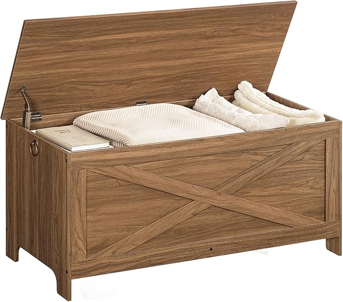 43.3" Toy Chest, Sturdy Entryway Storage Chest with Safety Hinges, Retro Toy Box, Wooden Look Accent Furniture for Living Room, Bedroom, Honey Brown SCOR48501