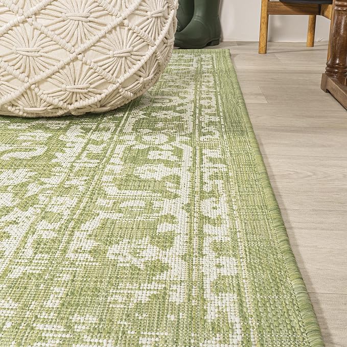 JONATHAN Y Boho Medallion Indoor Outdoor Area Rug 8X10 Green/Cream, Malta Textured Weave for Backyard, Patio, Porch, Easy-Cleaning, High Traffic, Pet-Friendly, Non-Shedding (SMB104D-8)