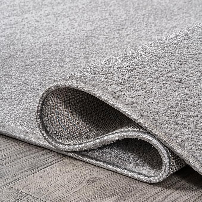 JONATHAN Y Haze Solid Low-Pile Light Gray 6' Round Indoor Area Rug, Coastal,Bohemian,Minimalist,Classic, Easy-Cleaning for Living Room,Bedroom,Kitchen,Pet Friendly,Non-Shedding (SEU100K-6R)