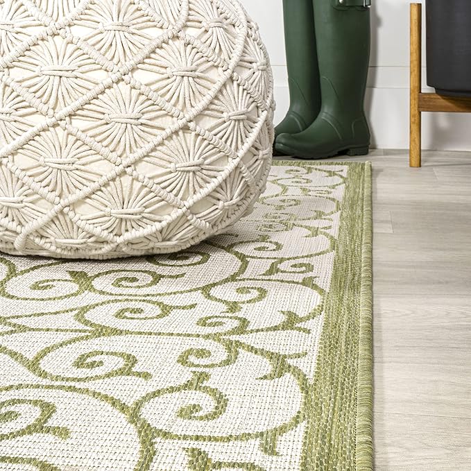 JONATHAN Y Vintage Filigree Indoor Outdoor Area Rug 4X6 Green/Cream, Madrid Textured Weave for Backyard, Patio, Porch, Easy-Cleaning, High Traffic, Pet-Friendly, Non-Shedding (SMB107H-4)