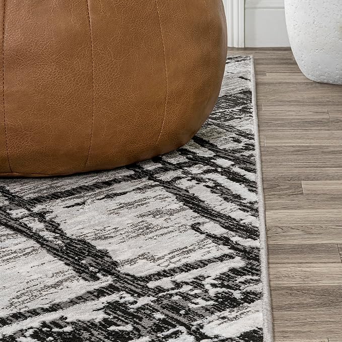 JONATHAN Y Slant Abstract Black/Gray Indoor Area Rug 5X8 ft, Modern for Living Room, Bedroom, Kitchen, Office, Easy-Cleaning, High Traffic, Pet-Friendly, Non-Shedding SOR201D-5