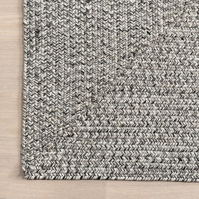 nuLOOM Oval 3' x 5' Solid Hand Braided Indoor/Outdoor Area Rug, Pet-Friendly, High Traffic, Weather Resistant, for Patio, Balcony, Bedroom, Living, Dining Room, Wynn Salt and Pepper