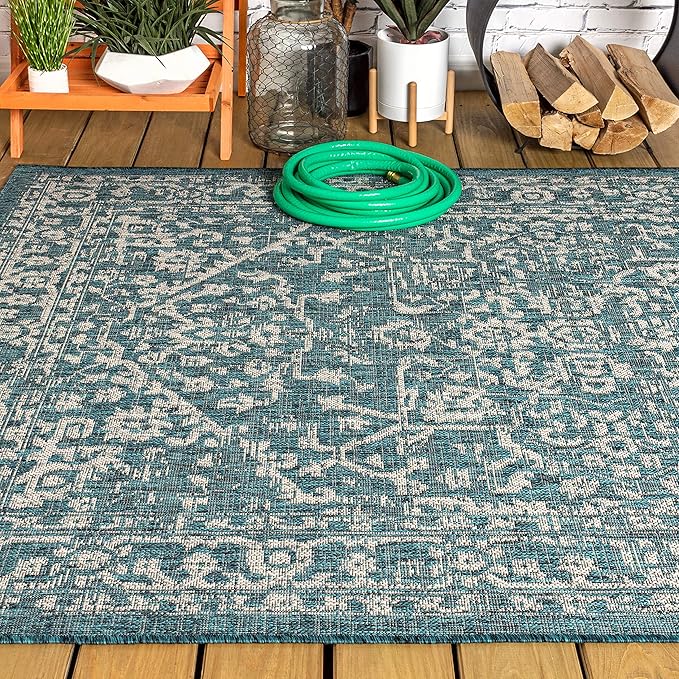 JONATHAN Y Boho Medallion Indoor Outdoor Area Rug 4X6 Teal/Gray, Malta Textured Weave for Backyard, Patio, Porch, Easy-Cleaning, High Traffic, Pet-Friendly, Non-Shedding (SMB104B-4)